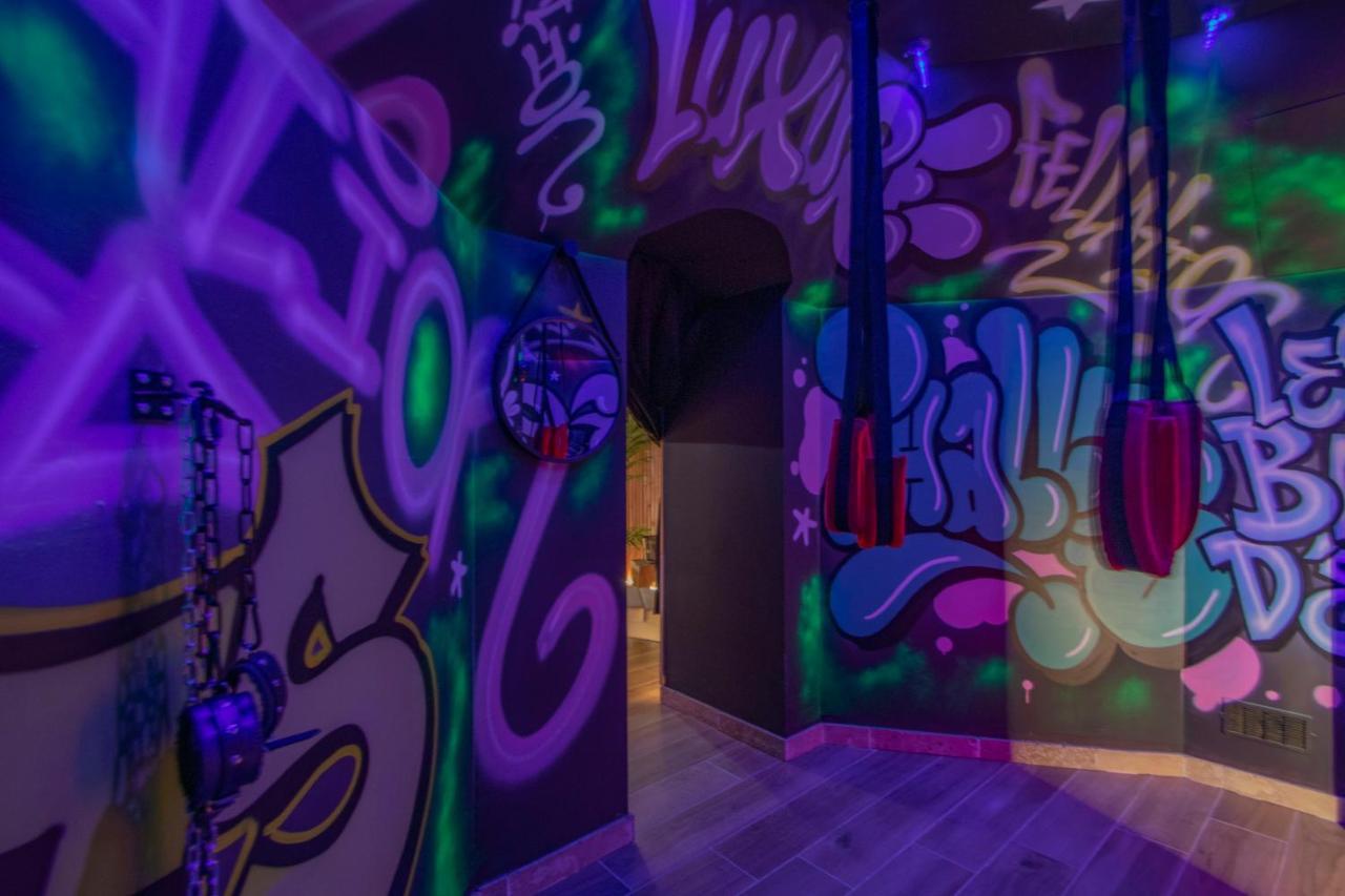 Hotel Les Bains D'Eros Cuers Zewnętrze zdjęcie