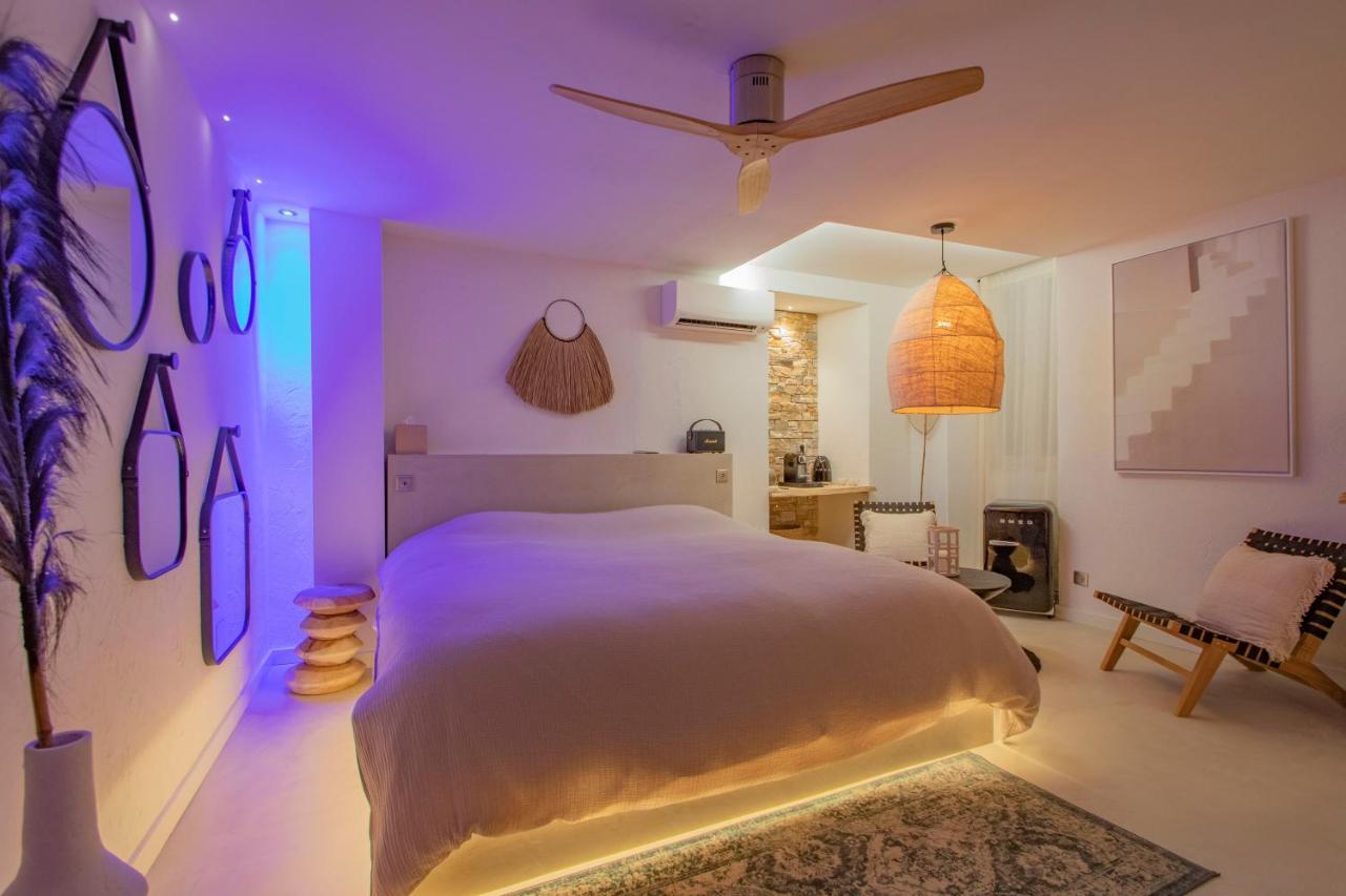Hotel Les Bains D'Eros Cuers Zewnętrze zdjęcie
