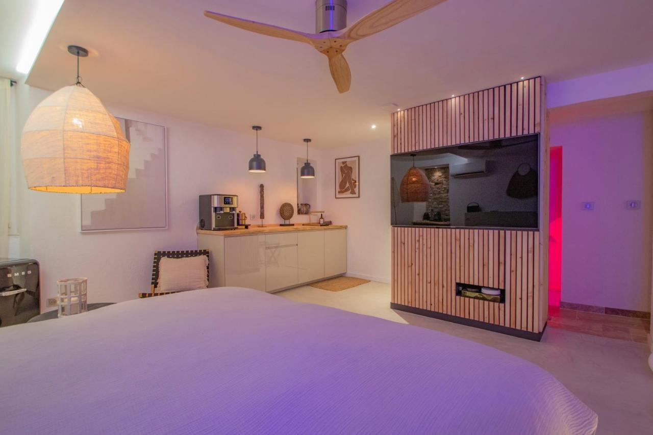 Hotel Les Bains D'Eros Cuers Zewnętrze zdjęcie