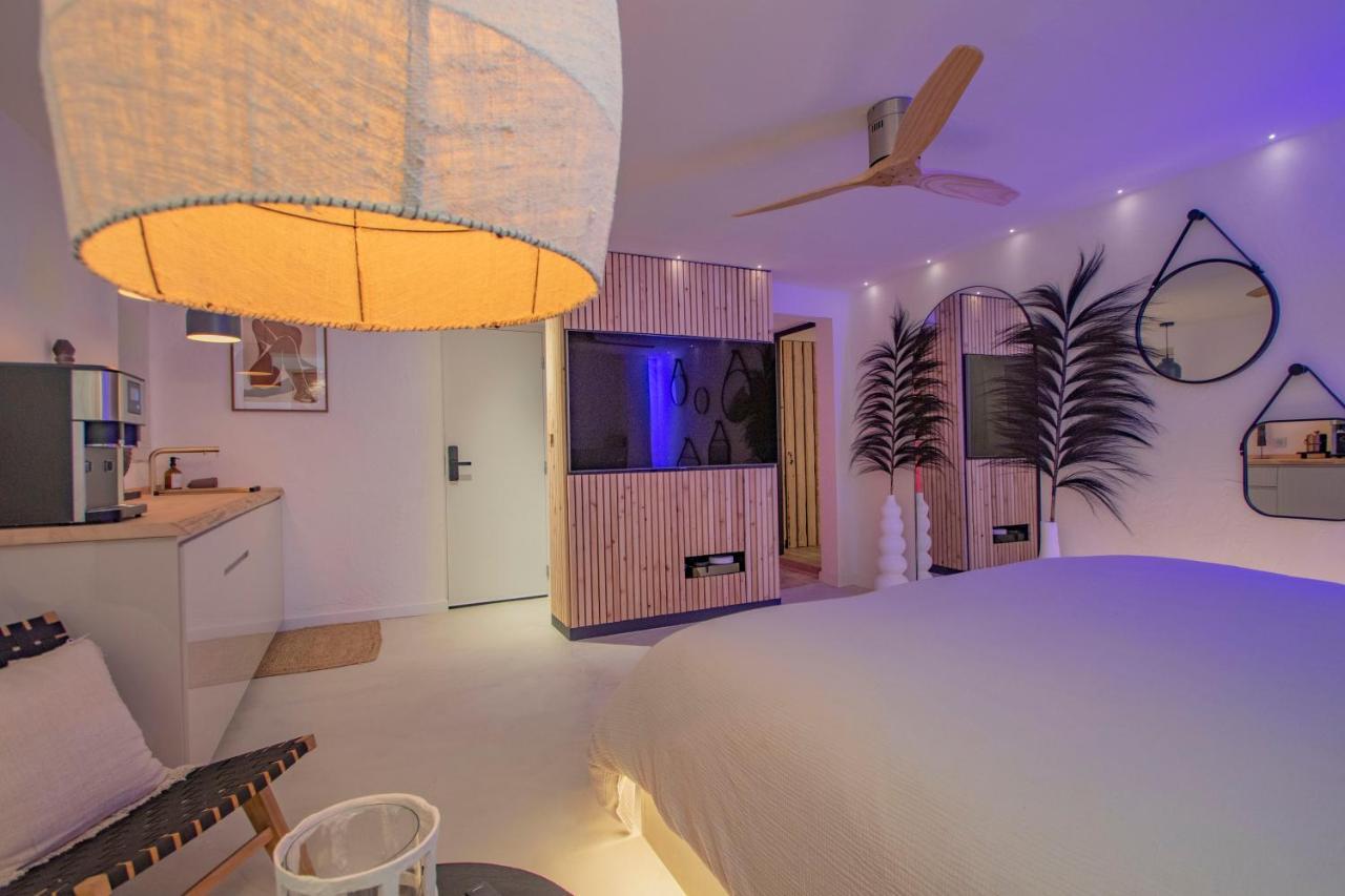 Hotel Les Bains D'Eros Cuers Zewnętrze zdjęcie